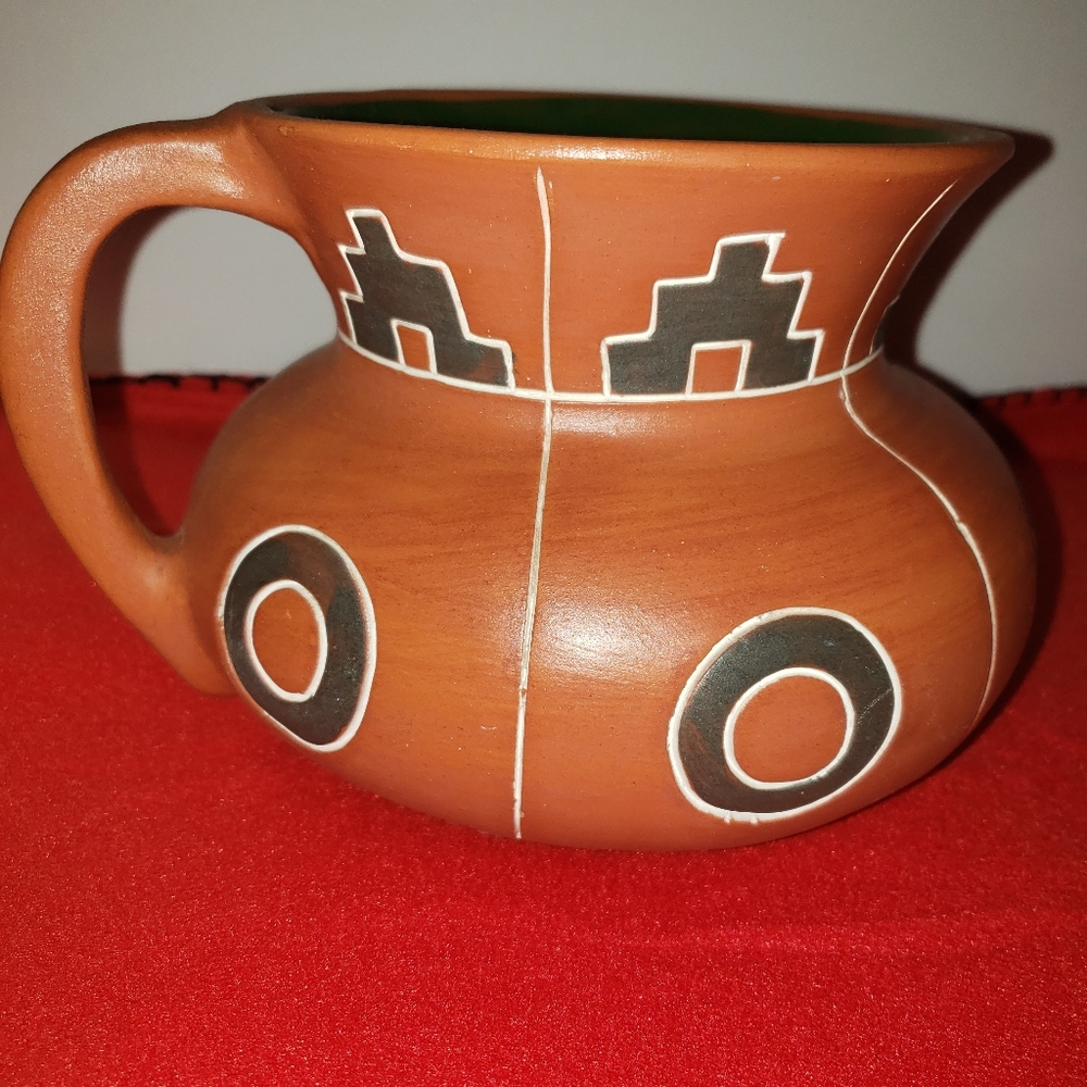 LGE Mexican Folk Art Pottery Pitcher, Pot Vase, Hand Crafted Mayan designs.